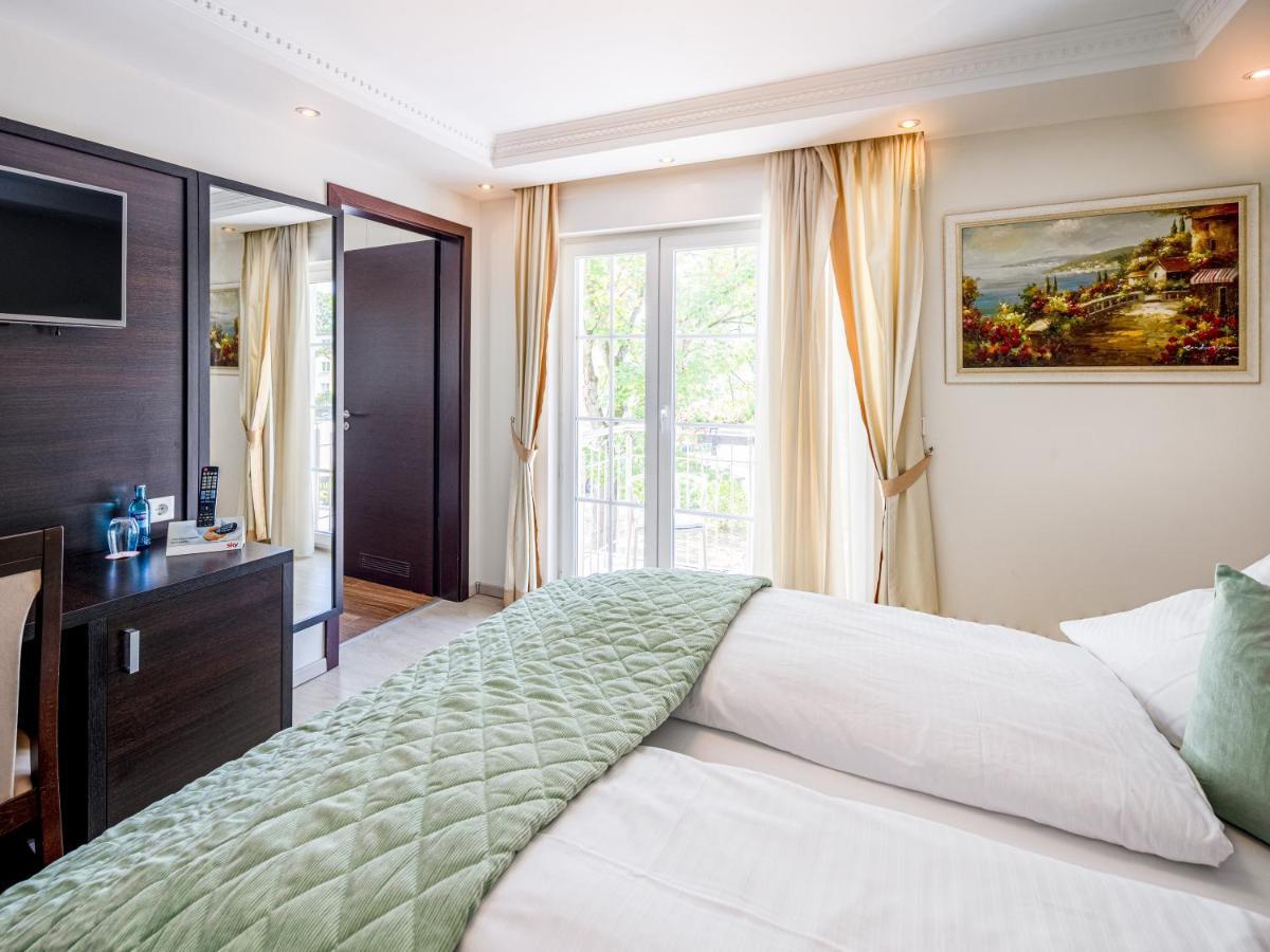 Kristallhotel Fettehenne Λεβερκούζεν Εξωτερικό φωτογραφία